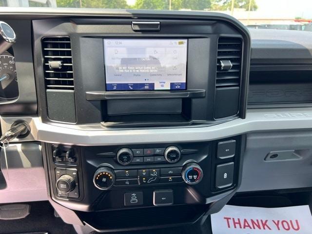new 2025 Ford F-250 car, priced at $51,604