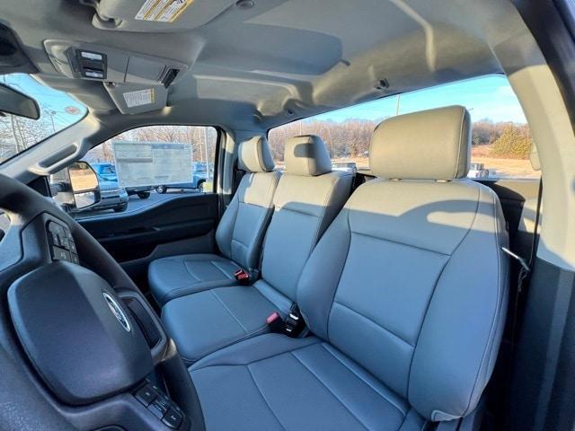 new 2025 Ford F-250 car, priced at $48,944