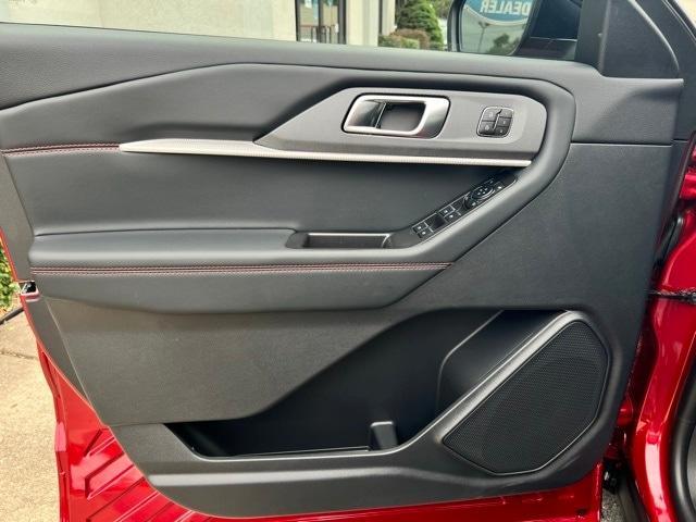 new 2025 Ford Explorer car, priced at $51,499