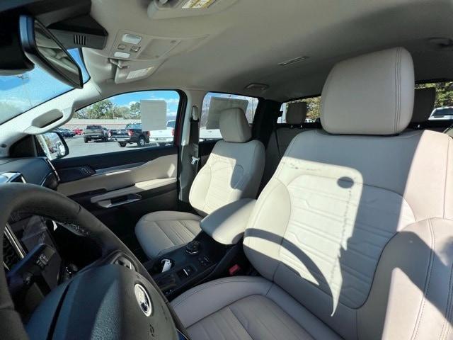 new 2025 Ford Ranger car, priced at $49,935