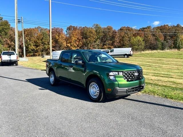 new 2025 Ford Maverick car, priced at $30,520