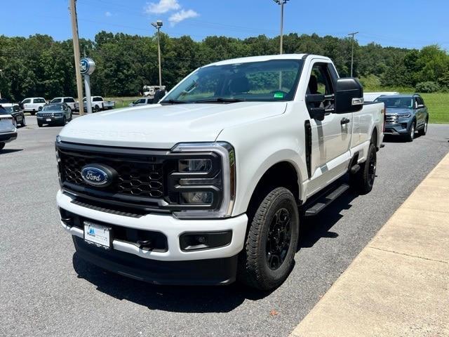new 2025 Ford F-350 car, priced at $54,251
