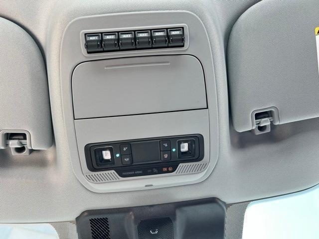 new 2025 Ford F-350 car, priced at $54,251