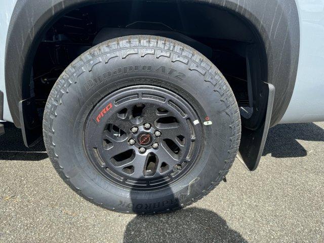 new 2025 Nissan Frontier car