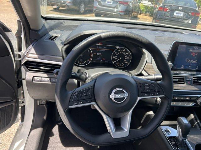 new 2025 Nissan Altima car, priced at $29,910
