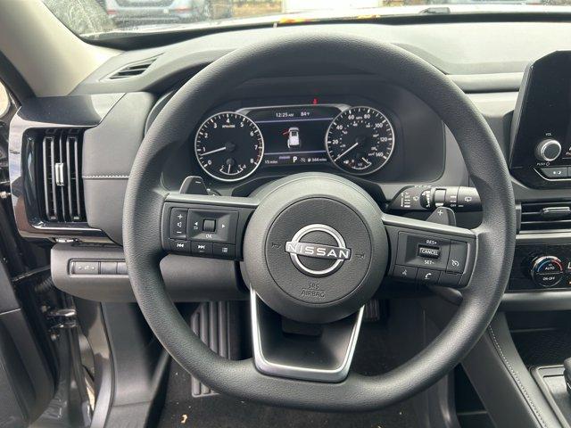 new 2025 Nissan Pathfinder car, priced at $37,955