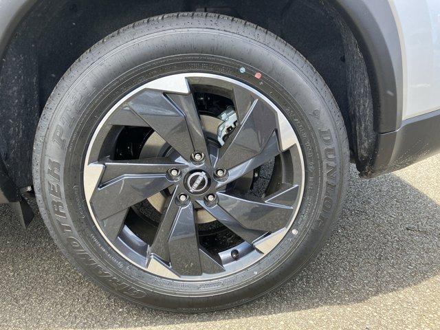 new 2025 Nissan Rogue car, priced at $33,450