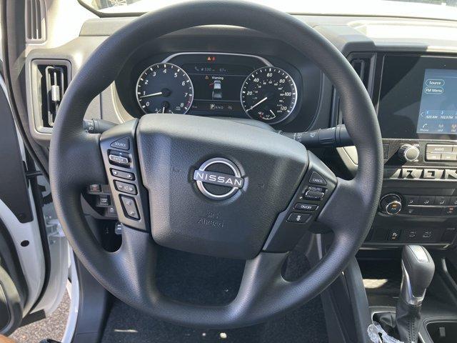 new 2025 Nissan Frontier car