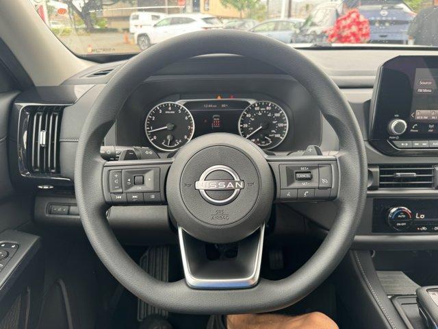 new 2025 Nissan Pathfinder car, priced at $38,450