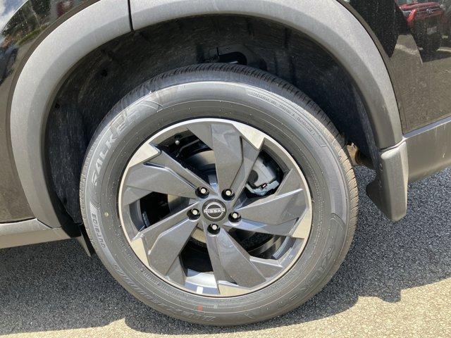 new 2025 Nissan Rogue car, priced at $33,275