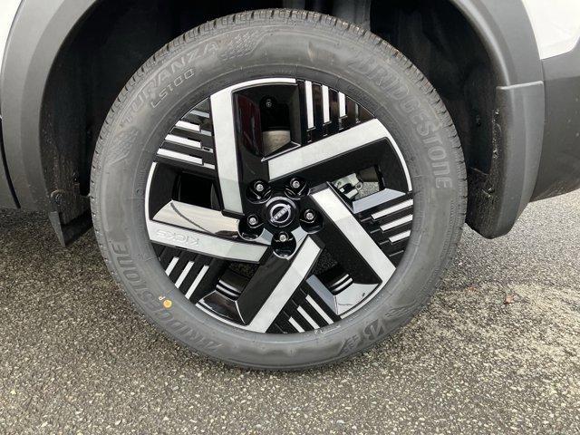 new 2025 Nissan Kicks car, priced at $25,595