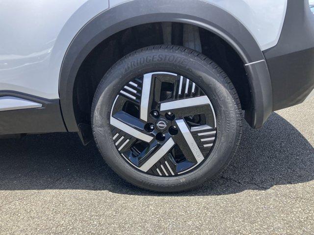 new 2025 Nissan Kicks car, priced at $26,045