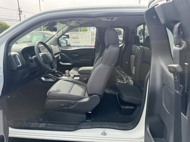 new 2025 Nissan Frontier car