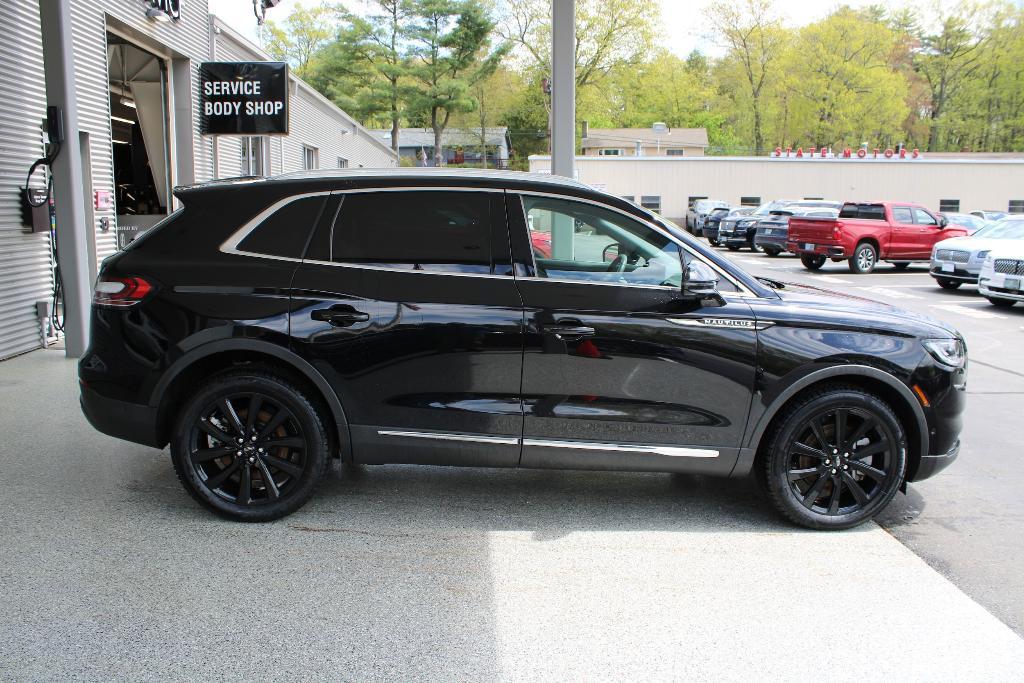 used 2022 Lincoln Nautilus car, priced at $37,433