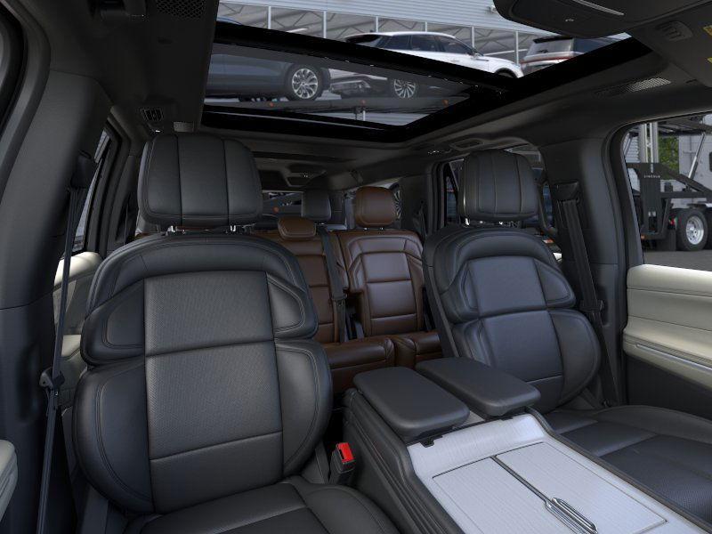 new 2025 Lincoln Navigator L car, priced at $109,545