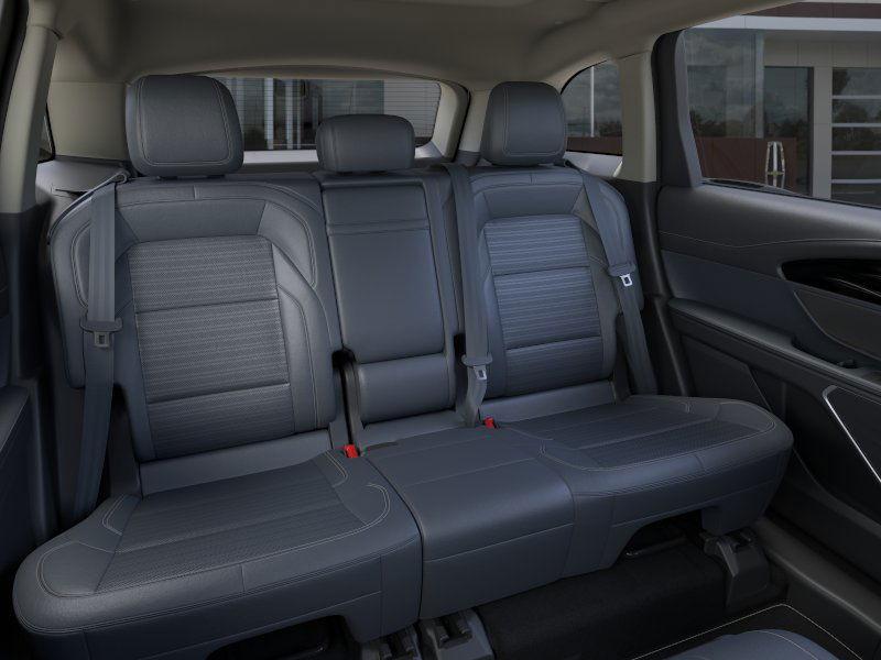 new 2025 Lincoln Nautilus car