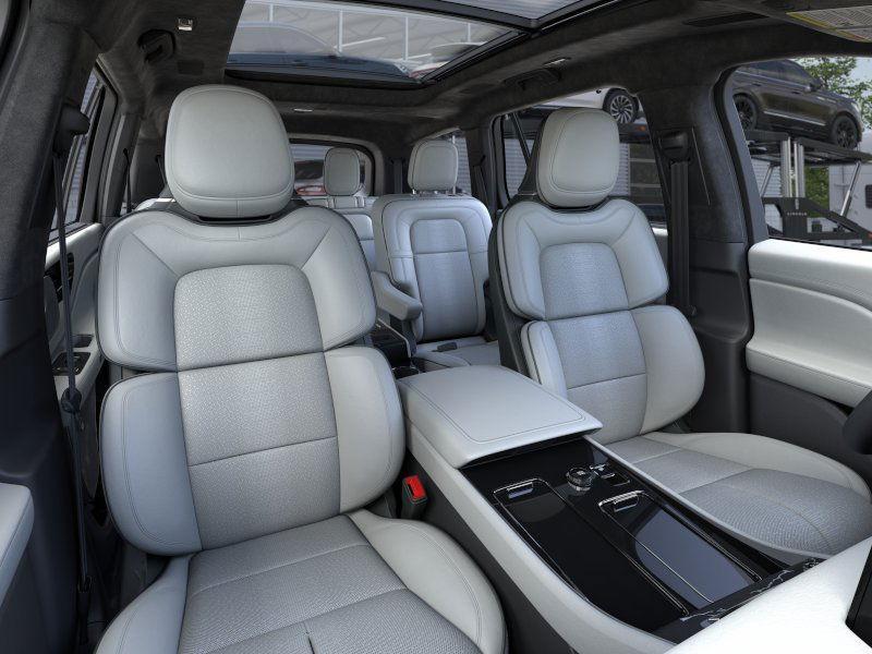 new 2025 Lincoln Aviator car, priced at $84,065