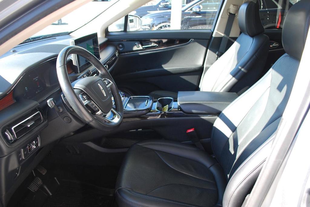 used 2022 Lincoln Nautilus car, priced at $38,918