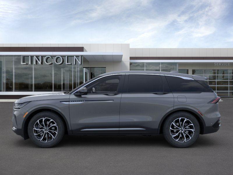 new 2024 Lincoln Nautilus car