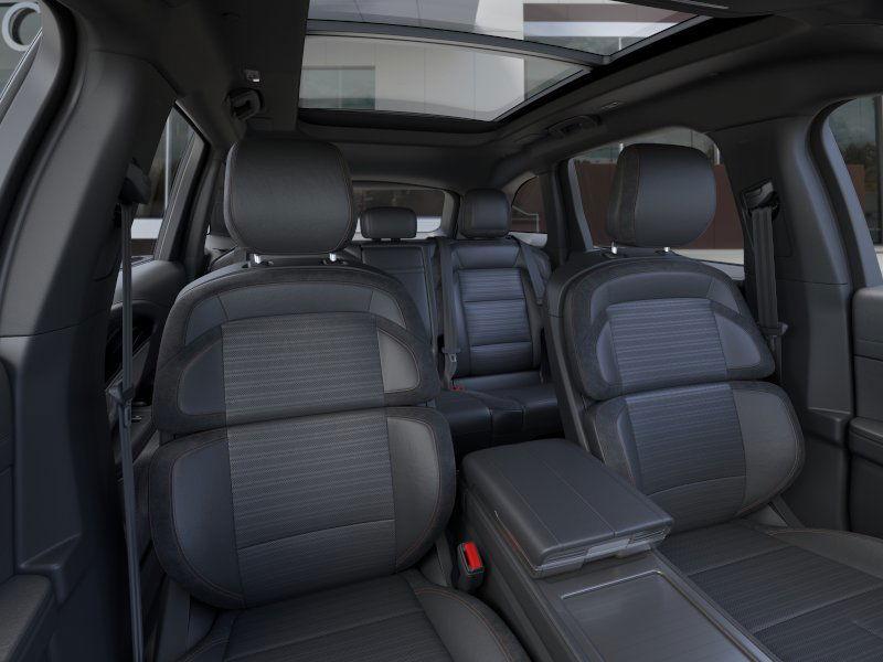 new 2025 Lincoln Nautilus car, priced at $76,375