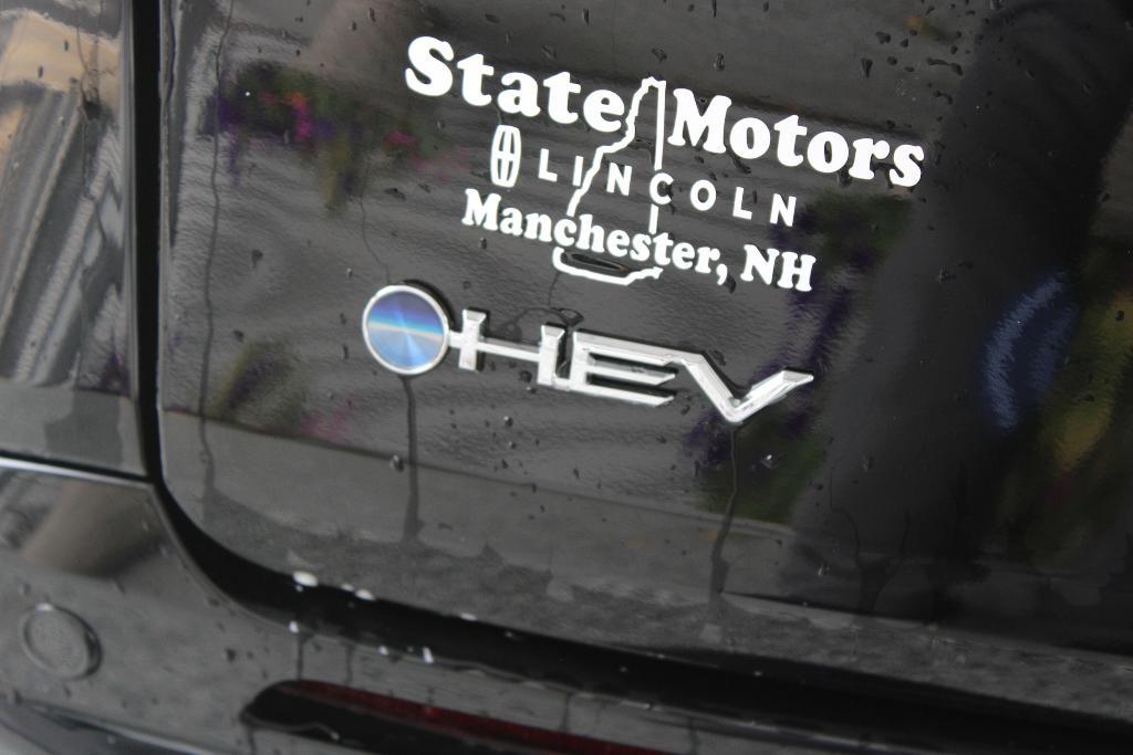 used 2025 Toyota Sienna car, priced at $47,953