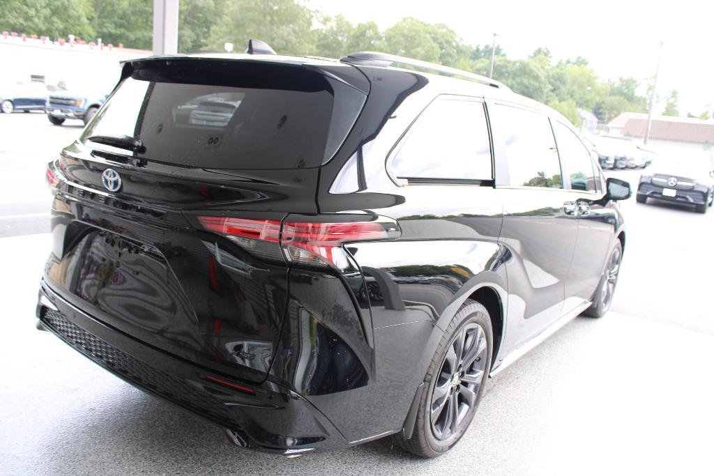 used 2025 Toyota Sienna car, priced at $47,953