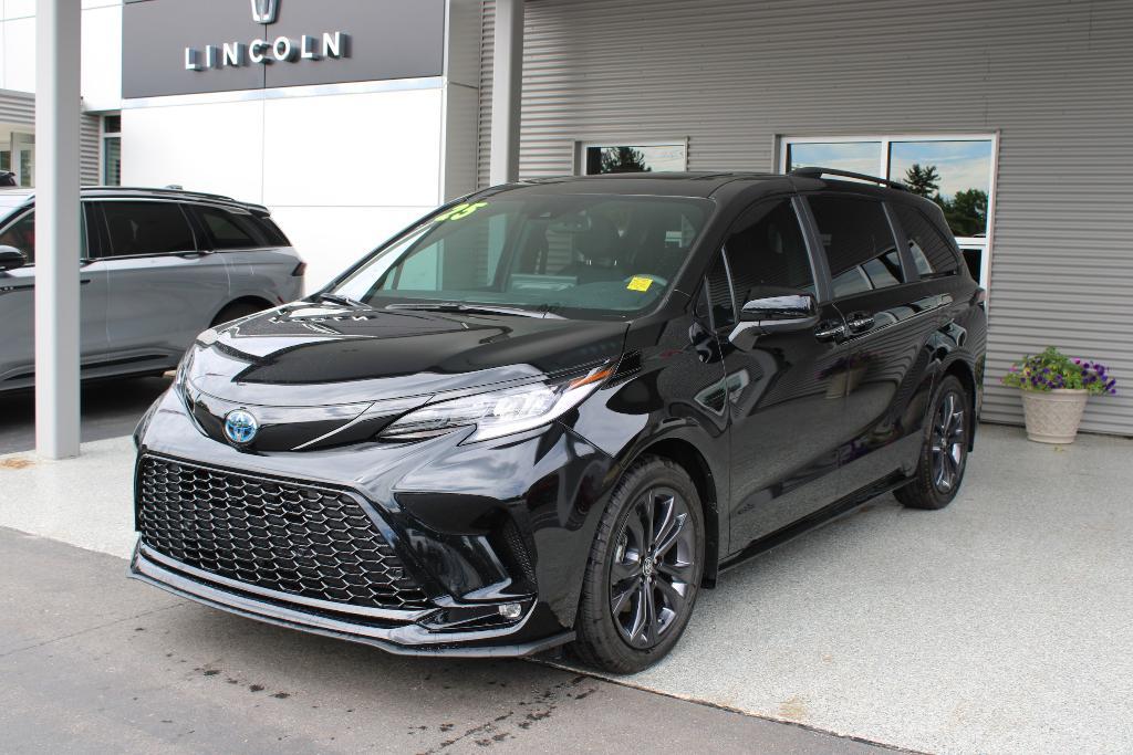 used 2025 Toyota Sienna car, priced at $47,953