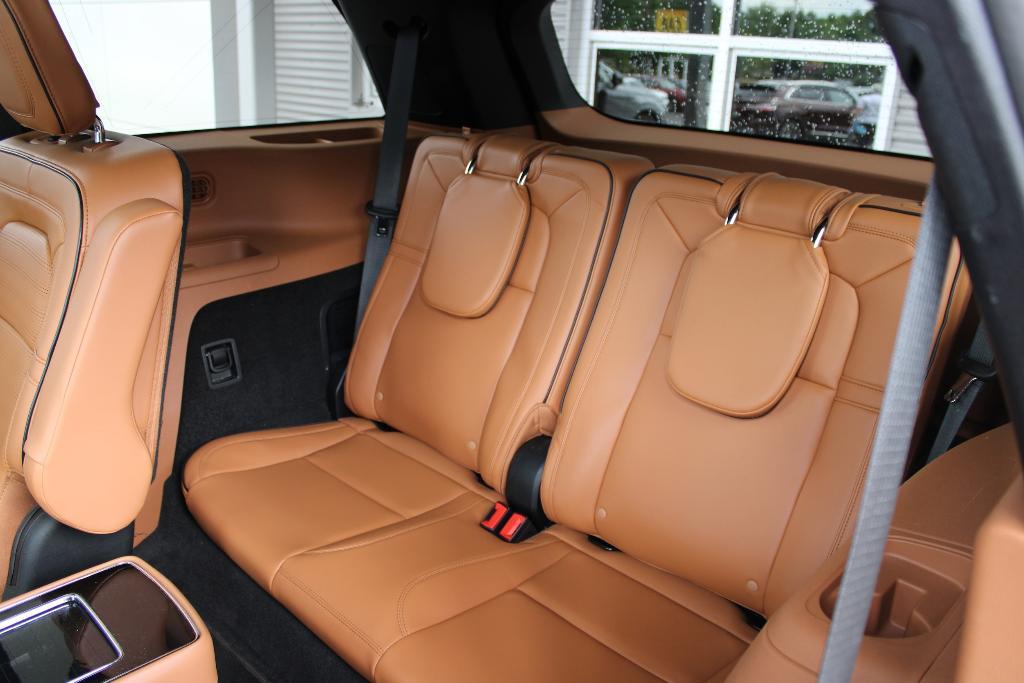 used 2022 Lincoln Aviator car, priced at $51,416