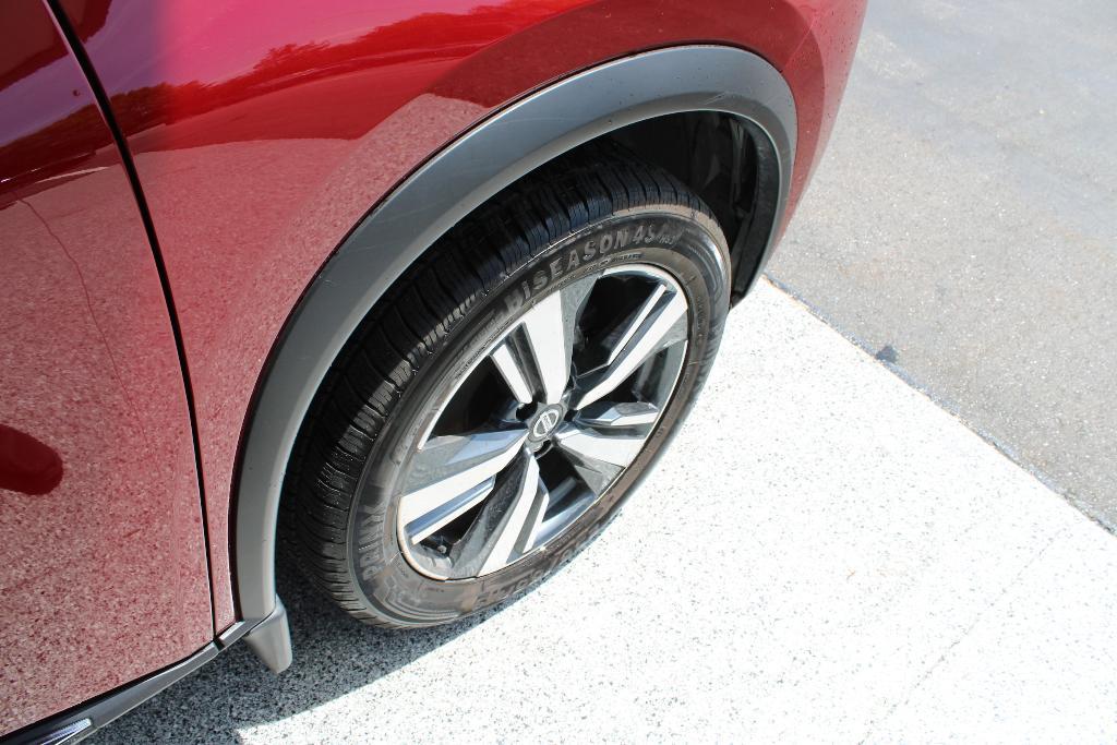 used 2021 Nissan Rogue car, priced at $24,974