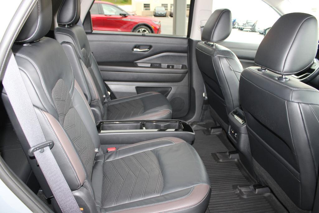 used 2022 Nissan Pathfinder car, priced at $29,833