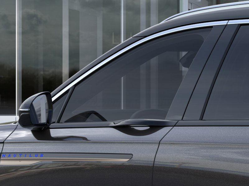 new 2025 Lincoln Nautilus car