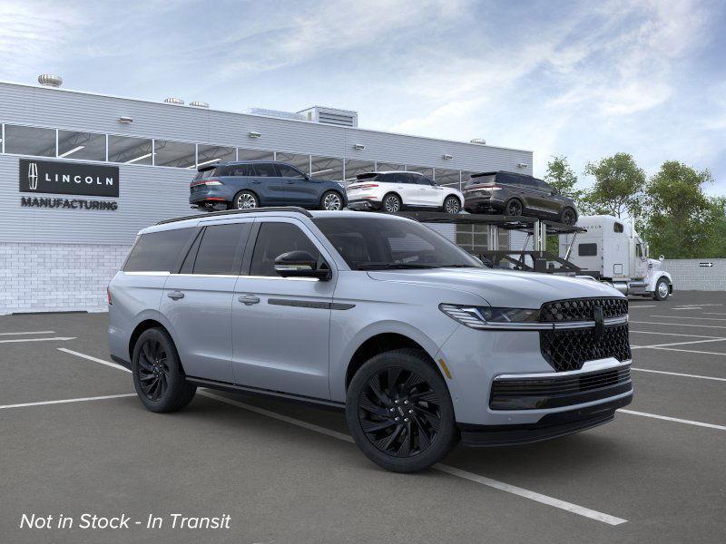 new 2025 Lincoln Navigator car, priced at $109,305