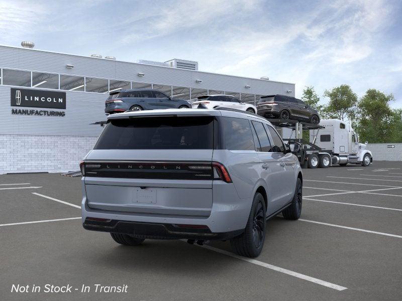 new 2025 Lincoln Navigator car, priced at $109,305