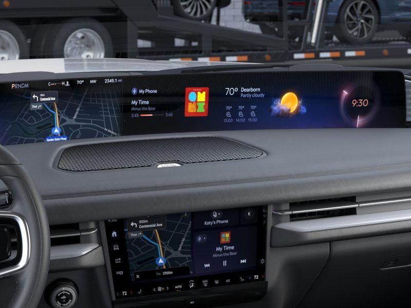 new 2025 Lincoln Navigator car, priced at $109,305