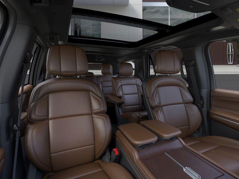 new 2025 Lincoln Navigator car, priced at $103,185