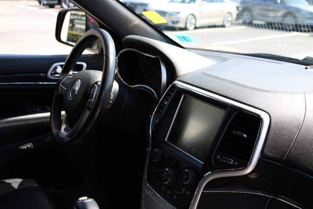 used 2015 Jeep Grand Cherokee car, priced at $21,487