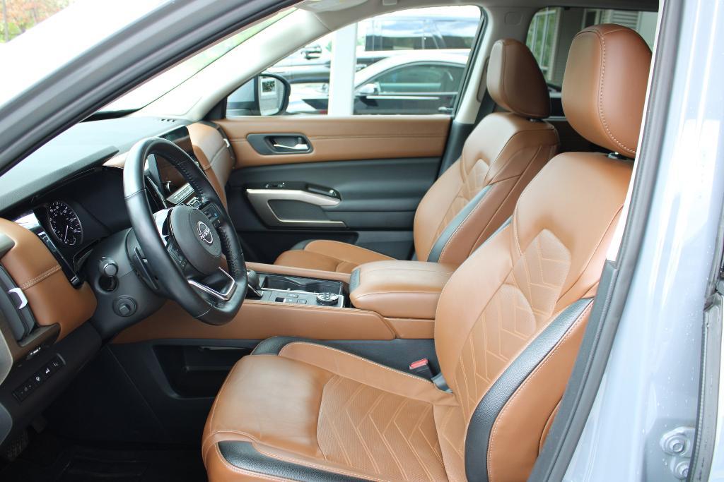 used 2023 Nissan Pathfinder car, priced at $38,229