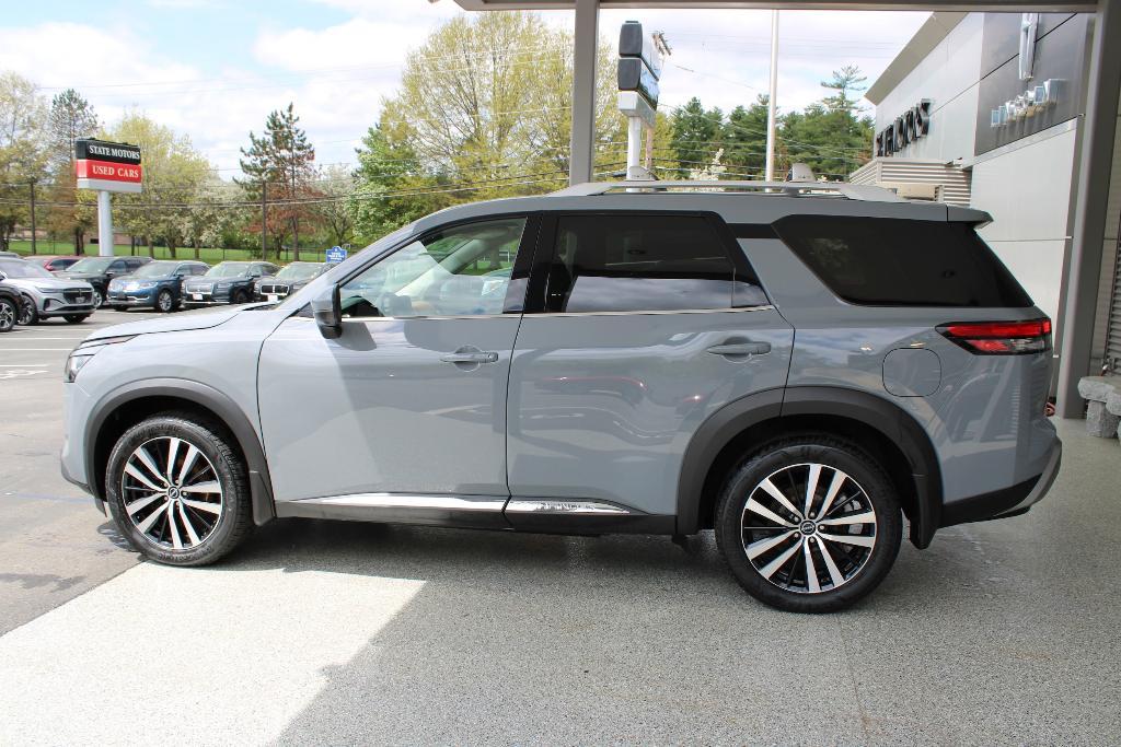 used 2023 Nissan Pathfinder car, priced at $38,229
