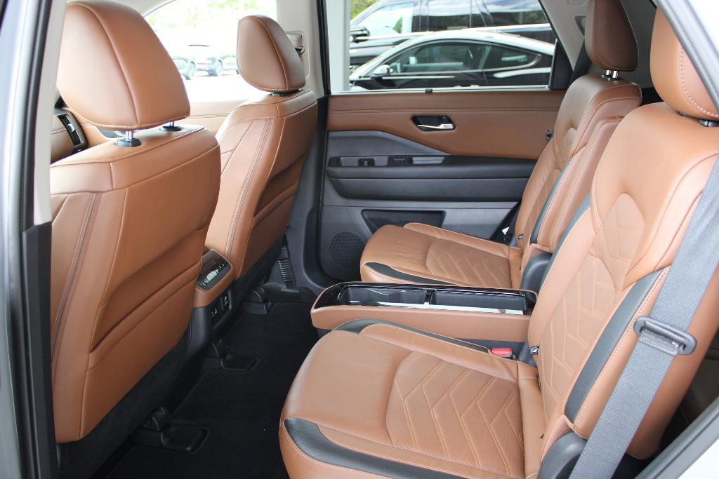 used 2023 Nissan Pathfinder car, priced at $38,229