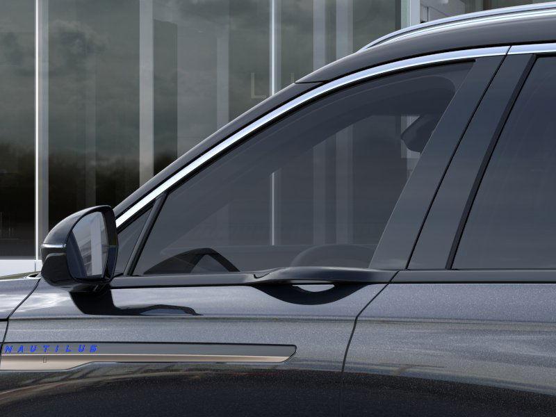 new 2025 Lincoln Nautilus car