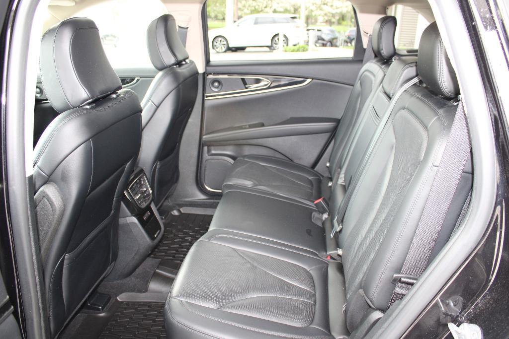 used 2022 Lincoln Nautilus car, priced at $38,913