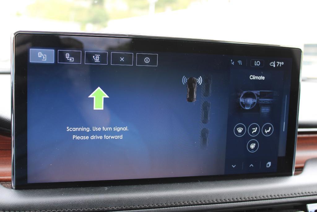 used 2022 Lincoln Nautilus car, priced at $38,913