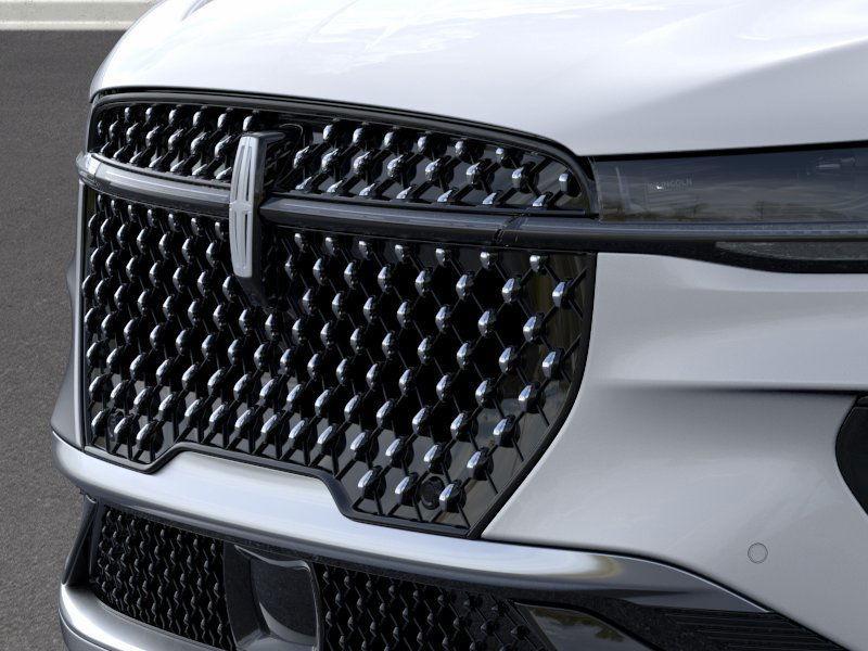new 2025 Lincoln Nautilus car, priced at $65,920