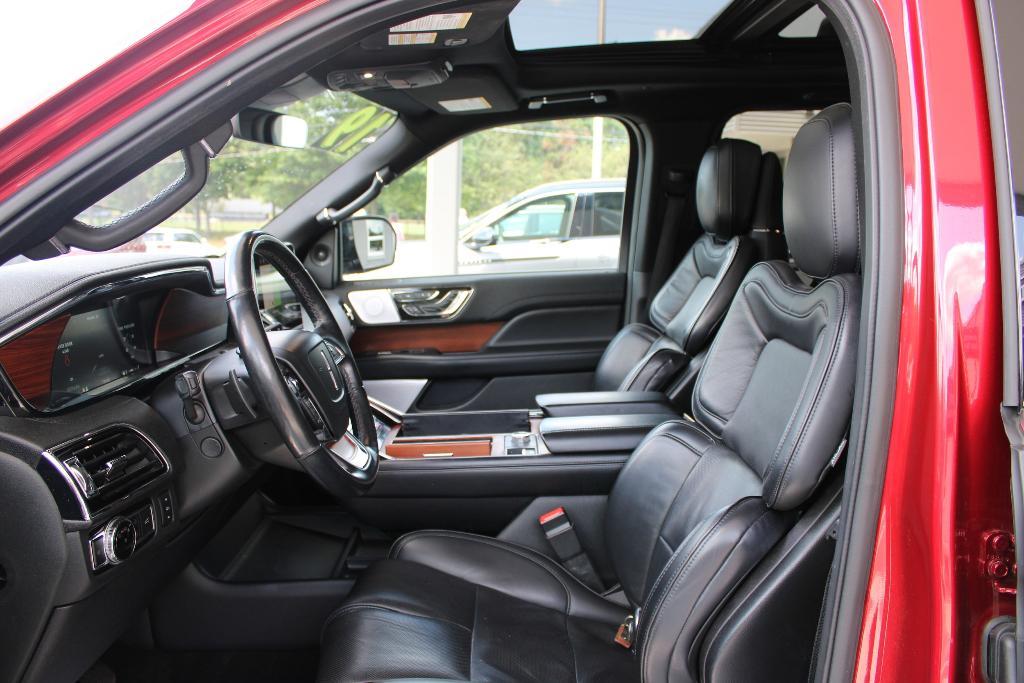 used 2019 Lincoln Navigator car, priced at $32,473