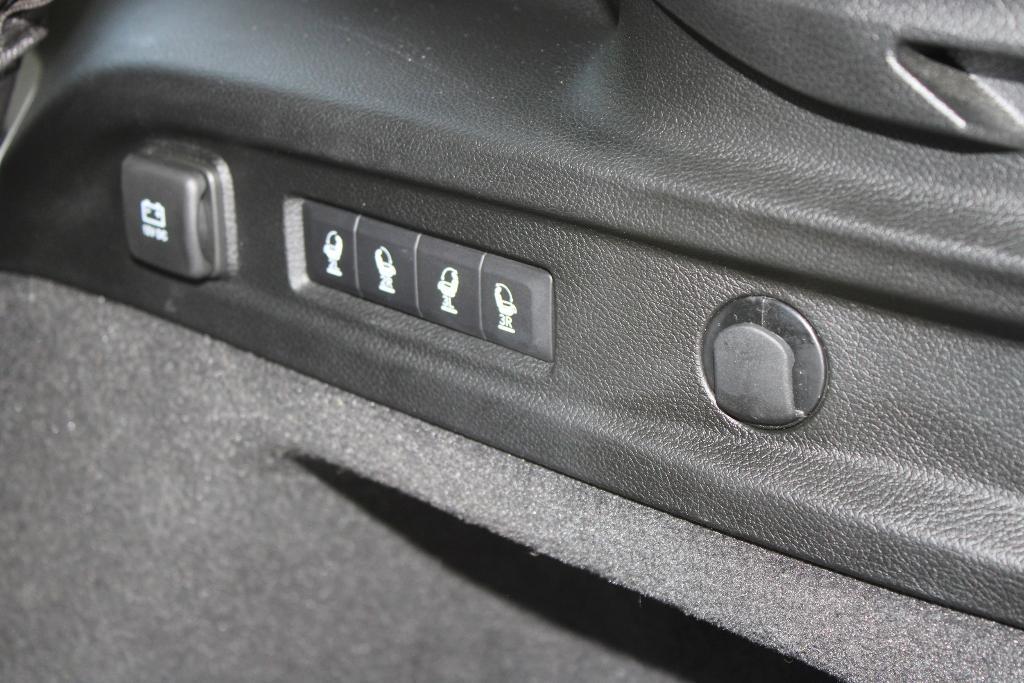 used 2021 Jeep Grand Cherokee L car, priced at $32,930