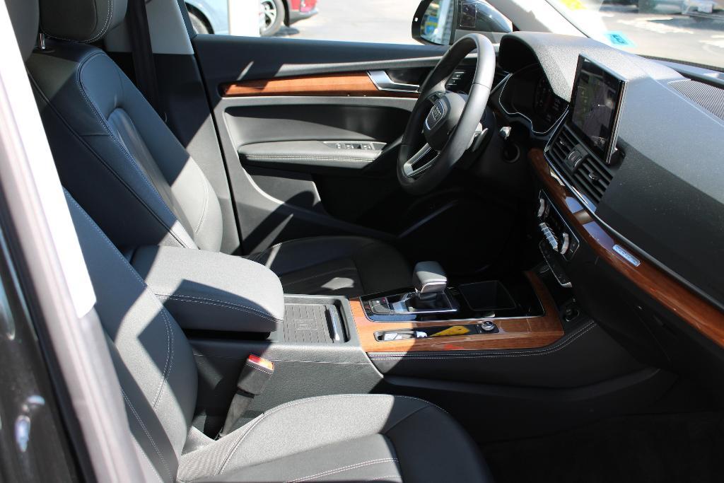 used 2021 Audi Q5 car, priced at $23,986
