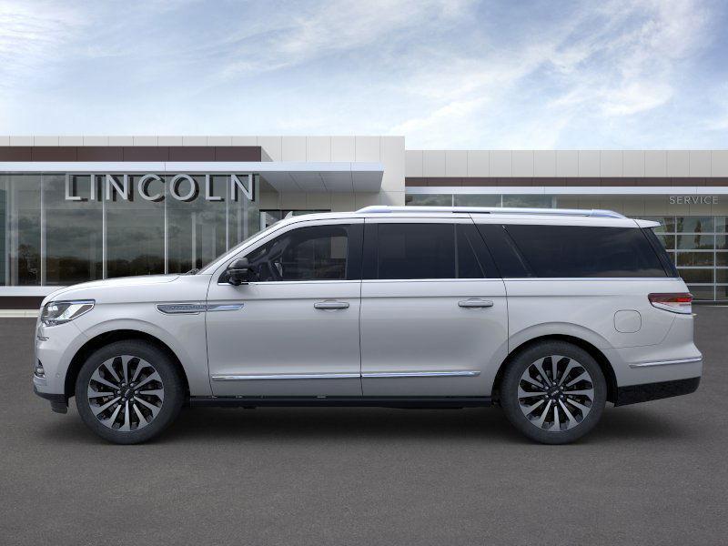 new 2024 Lincoln Navigator L car