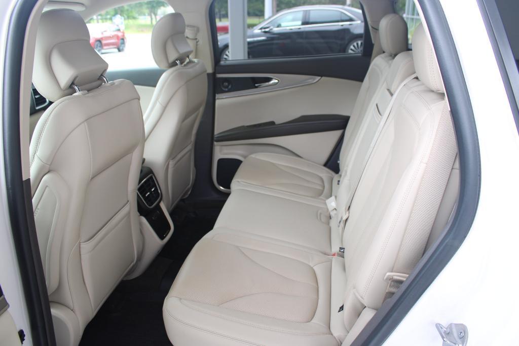 used 2019 Lincoln Nautilus car, priced at $25,904