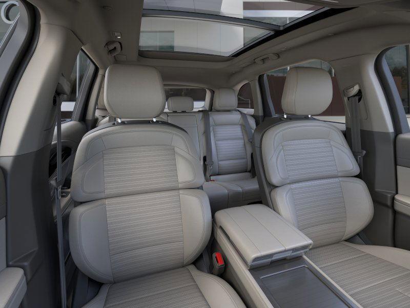 new 2025 Lincoln Nautilus car, priced at $70,375