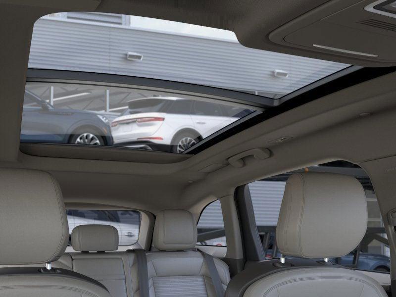 new 2025 Lincoln Nautilus car, priced at $63,923